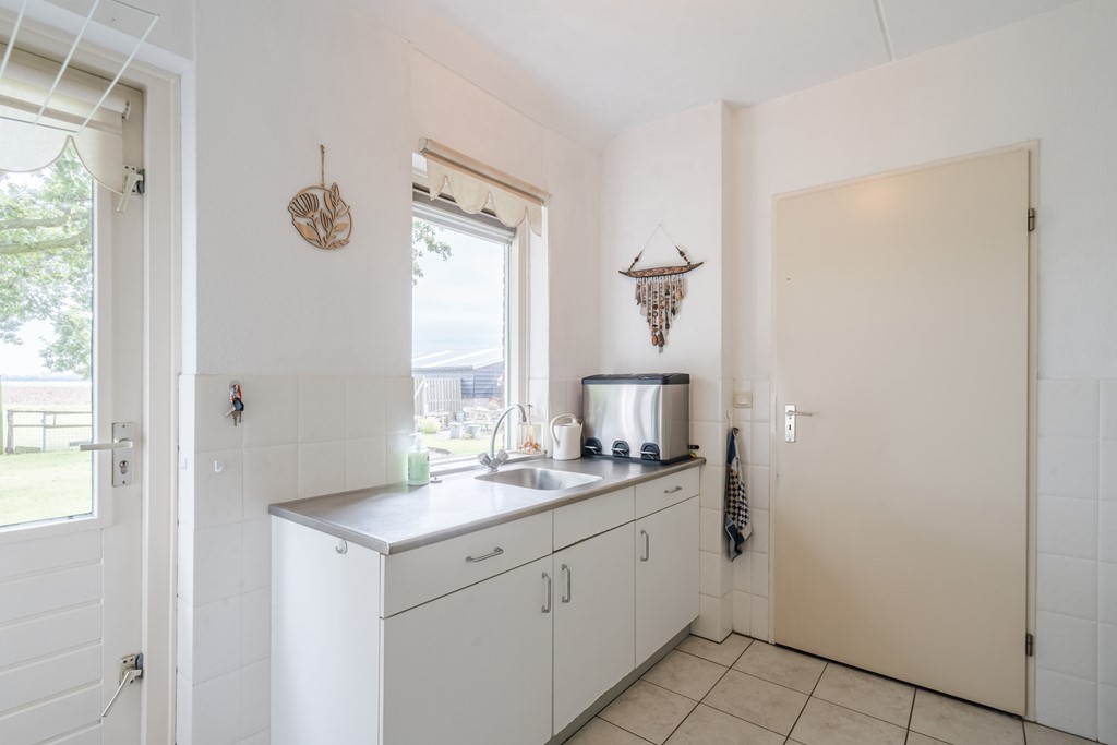 20250918, Onderweg 28, Waddinxveen, Oudijk Makelaardij (34 of 87).jpg